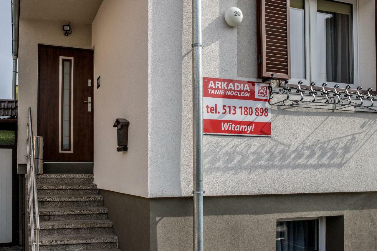 Pokoje Goscinne Arkadia Września Esterno foto